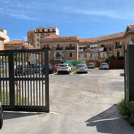 Casa Arenella Appartamento Con Parcheggio Privato Palermo Exterior photo