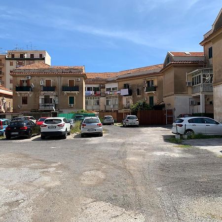 Casa Arenella Appartamento Con Parcheggio Privato Palermo Exterior photo