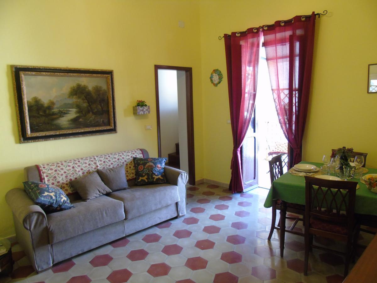 Casa Arenella Appartamento Con Parcheggio Privato Palermo Exterior photo