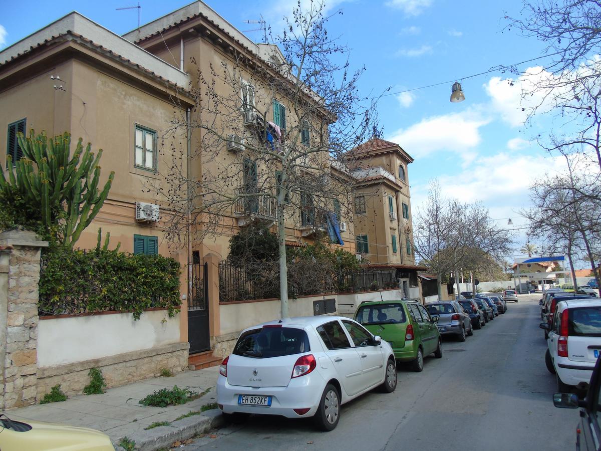 Casa Arenella Appartamento Con Parcheggio Privato Palermo Exterior photo